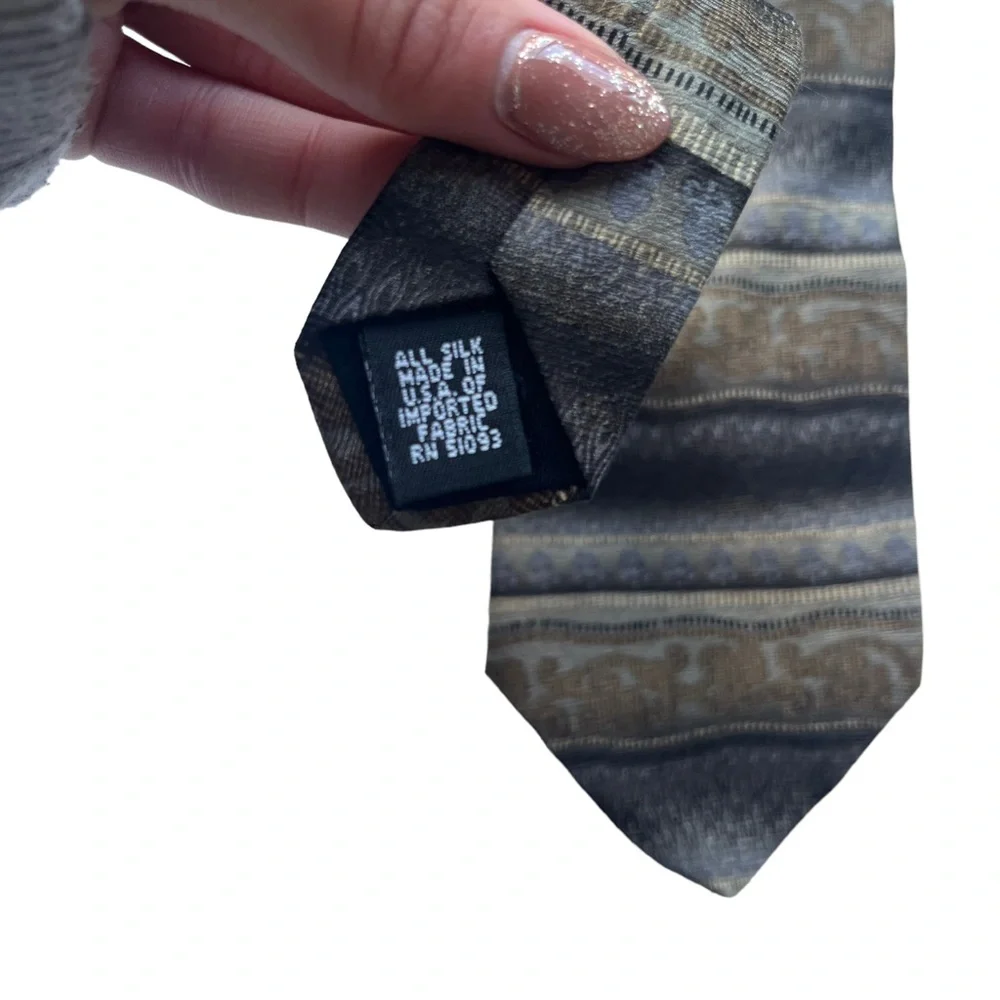Puritan Men’s Blue Gray Tan Stripe Abstract Pattern 100% Silk‎ Classic Neck Tie